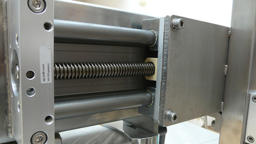 drylin-Gleitlagerbuchsen und Gleitlagerfolien