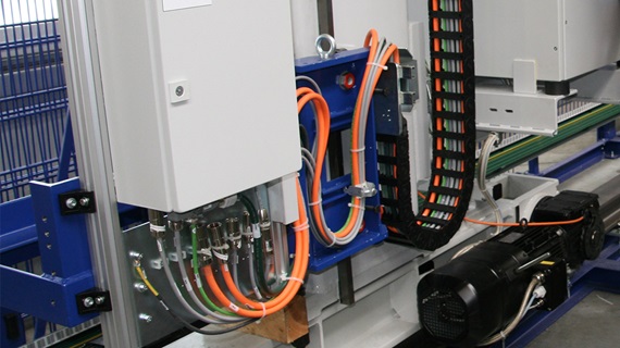 Energiekette und chainflex Leitungen