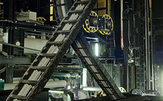 e-spool und Zick-Zack-System in Bühnenpodien