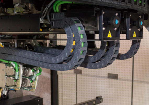 ESD Bauteile Energieketten im Einsatz