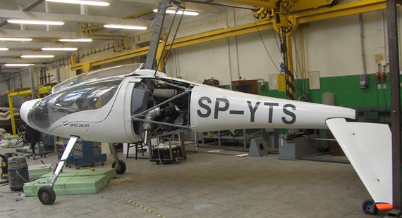 Flugzeug am Instytut Lotnictwa, Mirosław Delega, Warschau